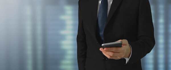 How to use an eSIM to transfer data